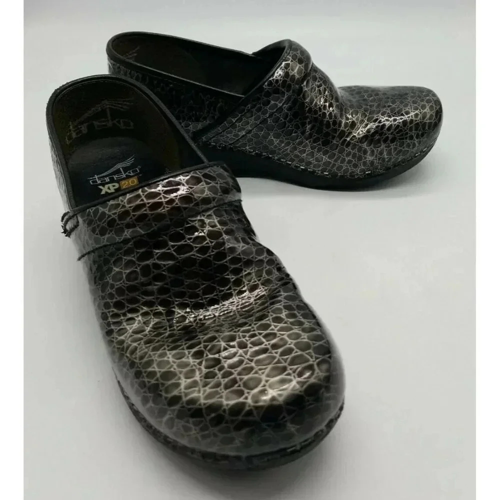 Dansko XP 2.0 Silver / Black Color Snakeskin Patent Leather Clog Women 10 EU 41